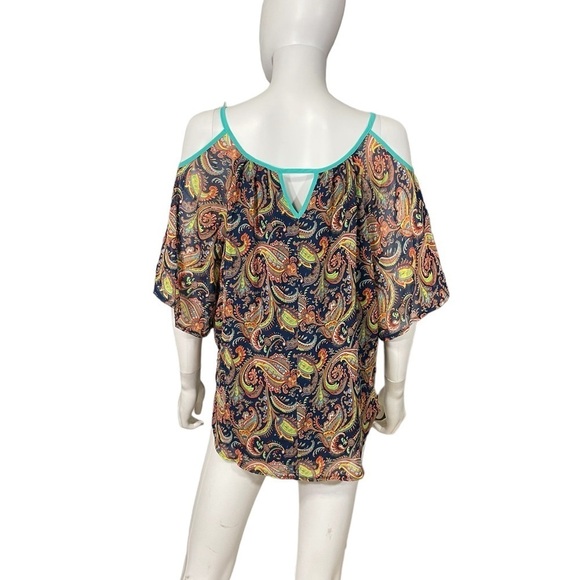 Umgee Boho Cold Shoulder Paisley Blouse Top
New - Picture 5 of 10